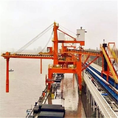 Caricatore a vite della nave per il maneggio del materiale alla rinfusa al terminale del porto marittimo